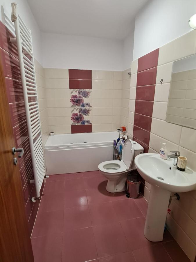 Agt Apartaments Brasov Ngoại thất bức ảnh